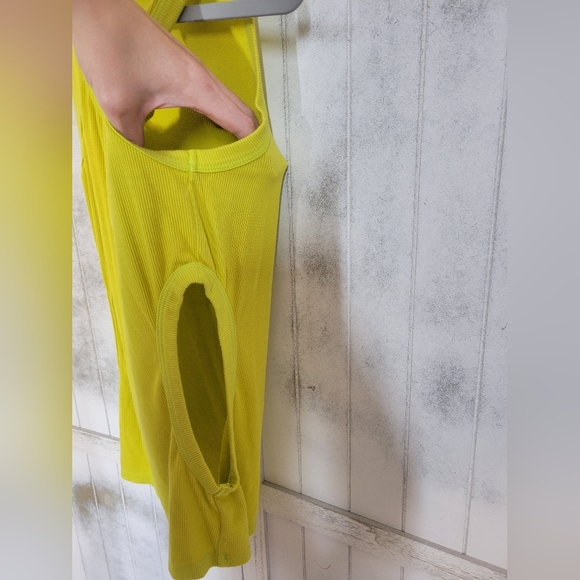 NWT Free People Ribbed Cut Out Tank Extra Small - Picture 4 of 6